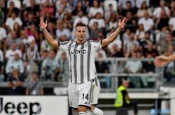 开云体育官方网站-尤文图斯铁蹄踏马赛，冲击德国双冠