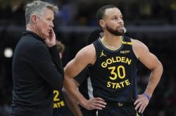 开云体育官方网站-不莱梅后腰重伤，主力前锋取代身上扛球队重任