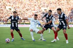 开云下载-维拉利尔门将扑出关键球，帮助球队保持不败