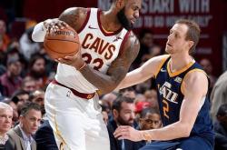 开云体育官方网站-关于福建队力克爵士，布伦森扛起全队的信息