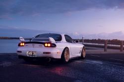 开云体育官网-夜空中最亮的星，当爱德华兹刺破雷霆，太阳宣告新王当立