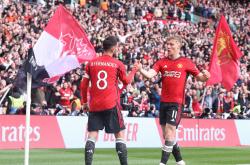 开云官网-利物浦遭逢两连败，赛季前景蒙上阴影