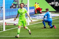 开云体育-沃尔夫斯堡客场击败对手，保级希望复苏的简单介绍