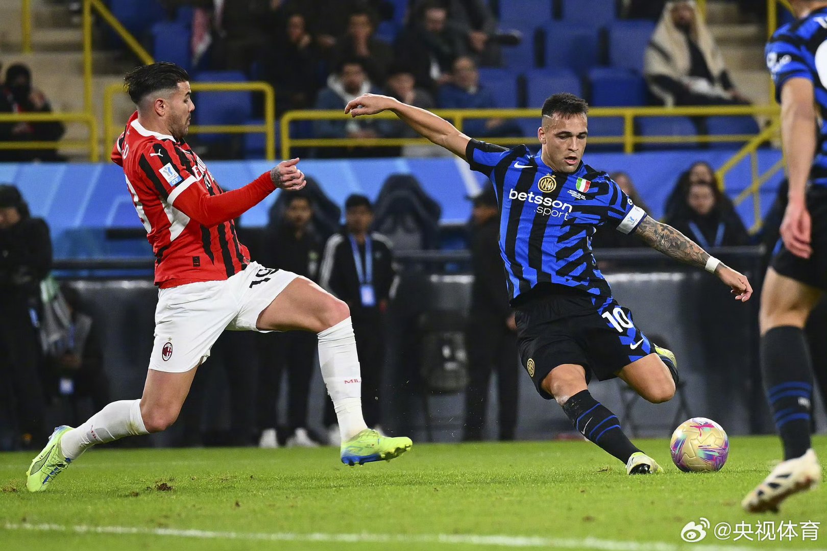 国米连续取胜，超越尤文重返榜首