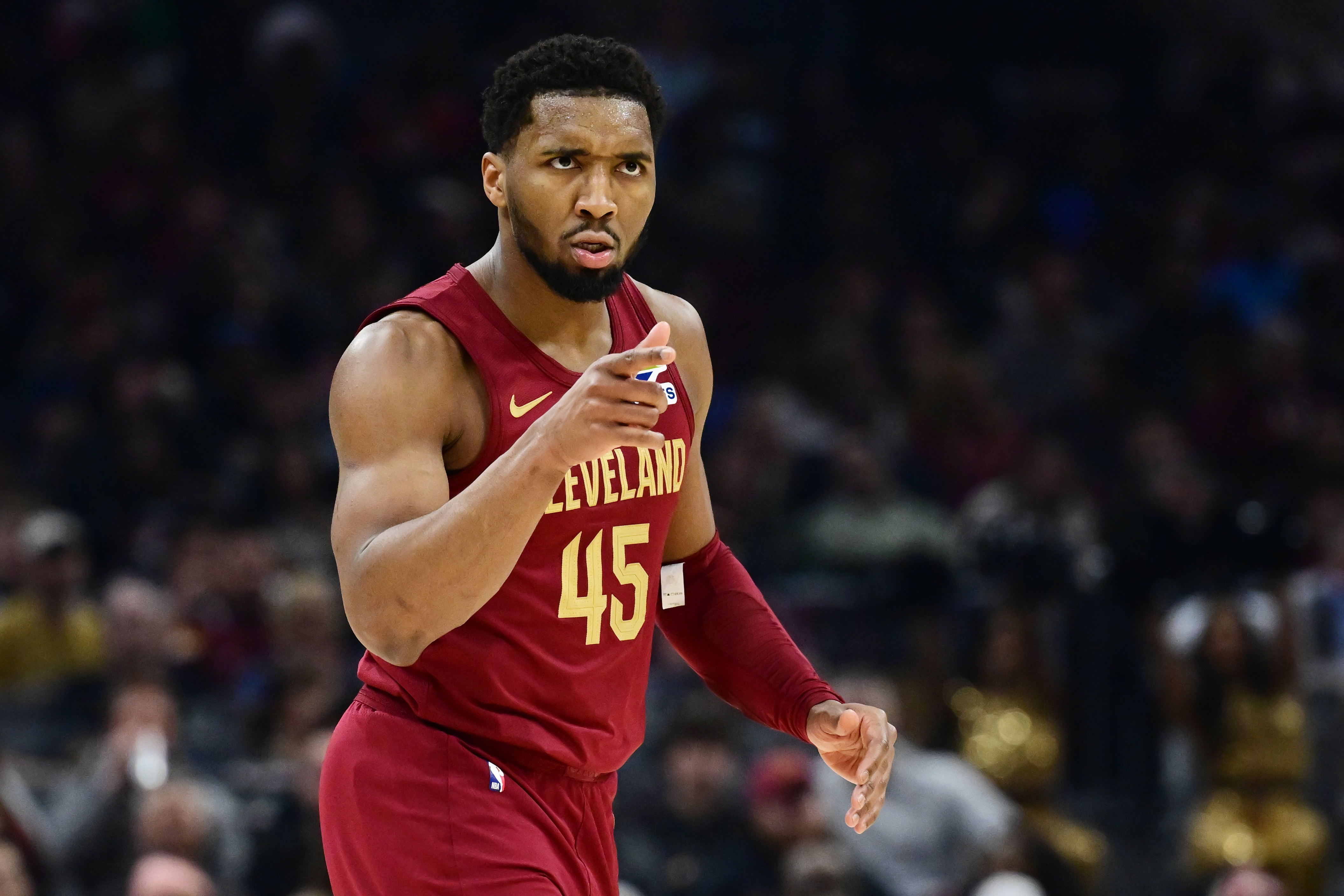 关于米切尔当选赛季最佳球员，实至名归的信息