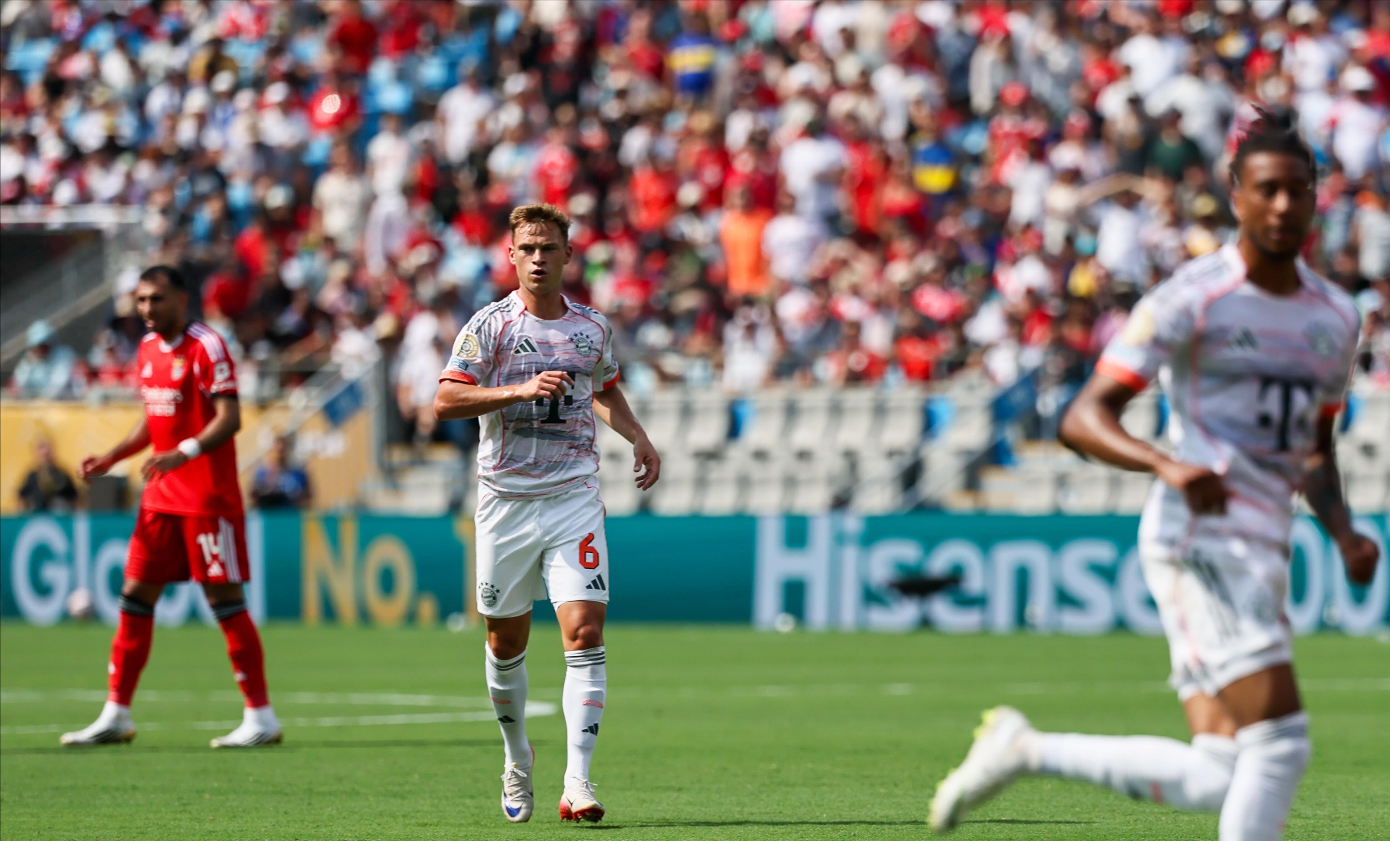 关于拜仁2-0轻松击败：阿贾克斯继续领先的信息