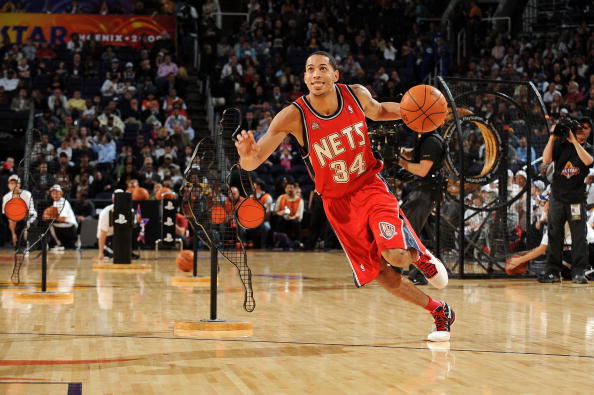 人队主帅赞助攻创新高,哈里斯关键三分制胜 人队主帅赞助攻创新高,哈里斯关键三分制胜