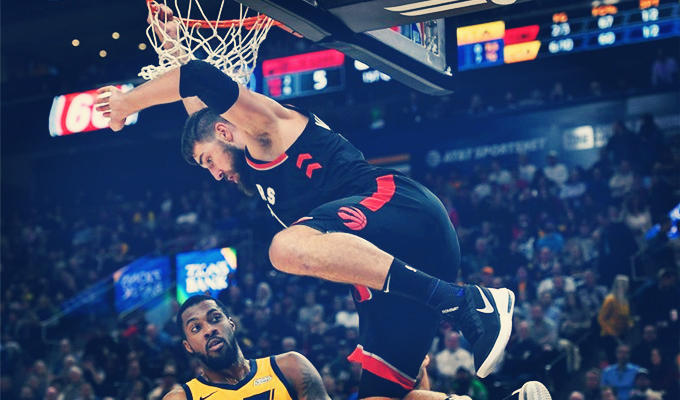 猛龙逆袭击败对手力压东区领头羊 猛龙逆袭击败对手力压东区领头羊