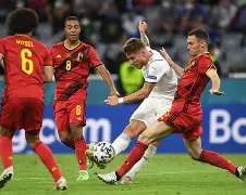 比利时队遭遇欧洲杯惨败 比利时队遭遇欧洲杯惨败