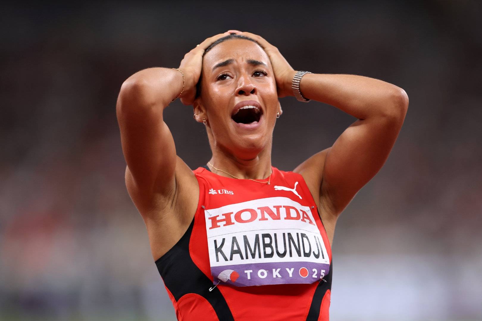 尼日尼亚跳水选手夺得铜牌,实力值得肯定 尼日尼亚跳水选手夺得铜牌,实力值得肯定