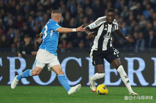 乌迪内斯在重要比赛中击败对手，实现胜利！