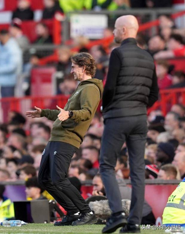 曼联战胜巴塞罗那，老特拉福德再现欧冠传奇重现巅峰