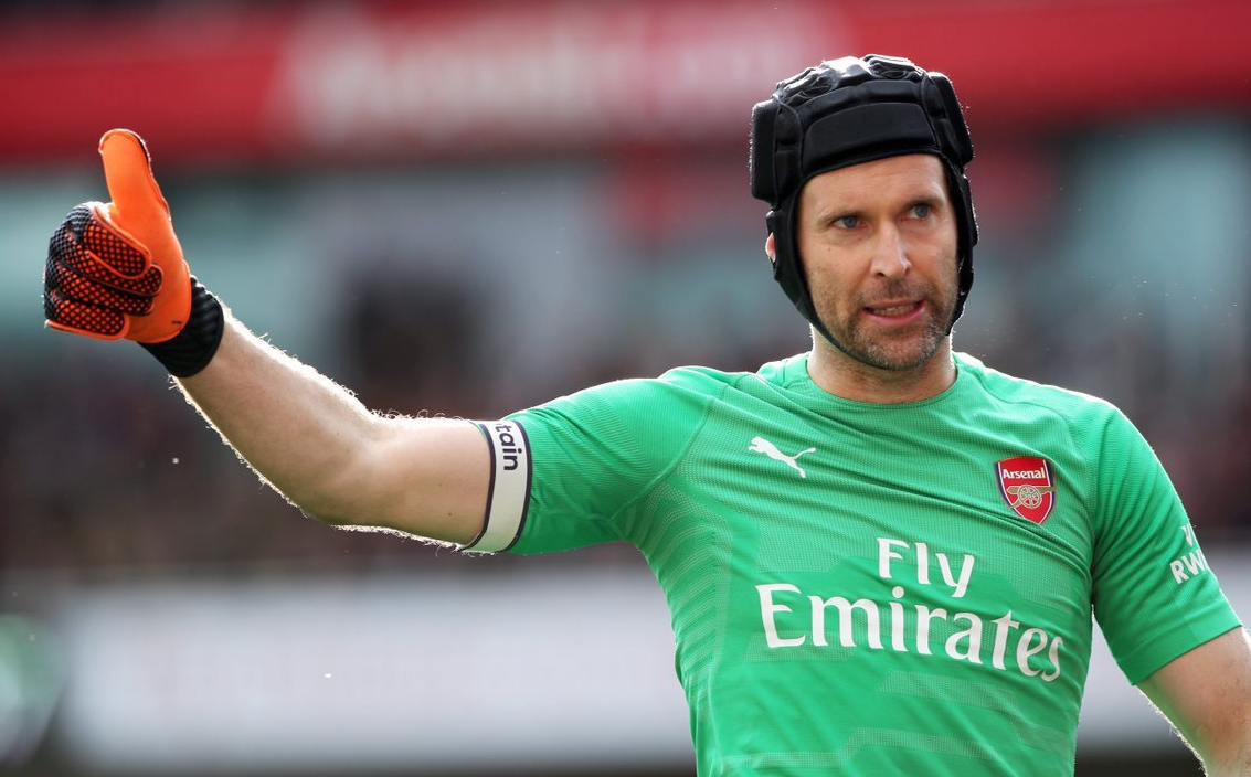 阿森纳后防线被批评，面对挑战需稳扎稳打