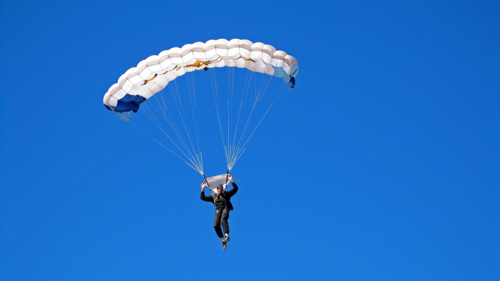 天神与凡人，库尔图瓦震颤圣西罗，智利铁血碾过红龙