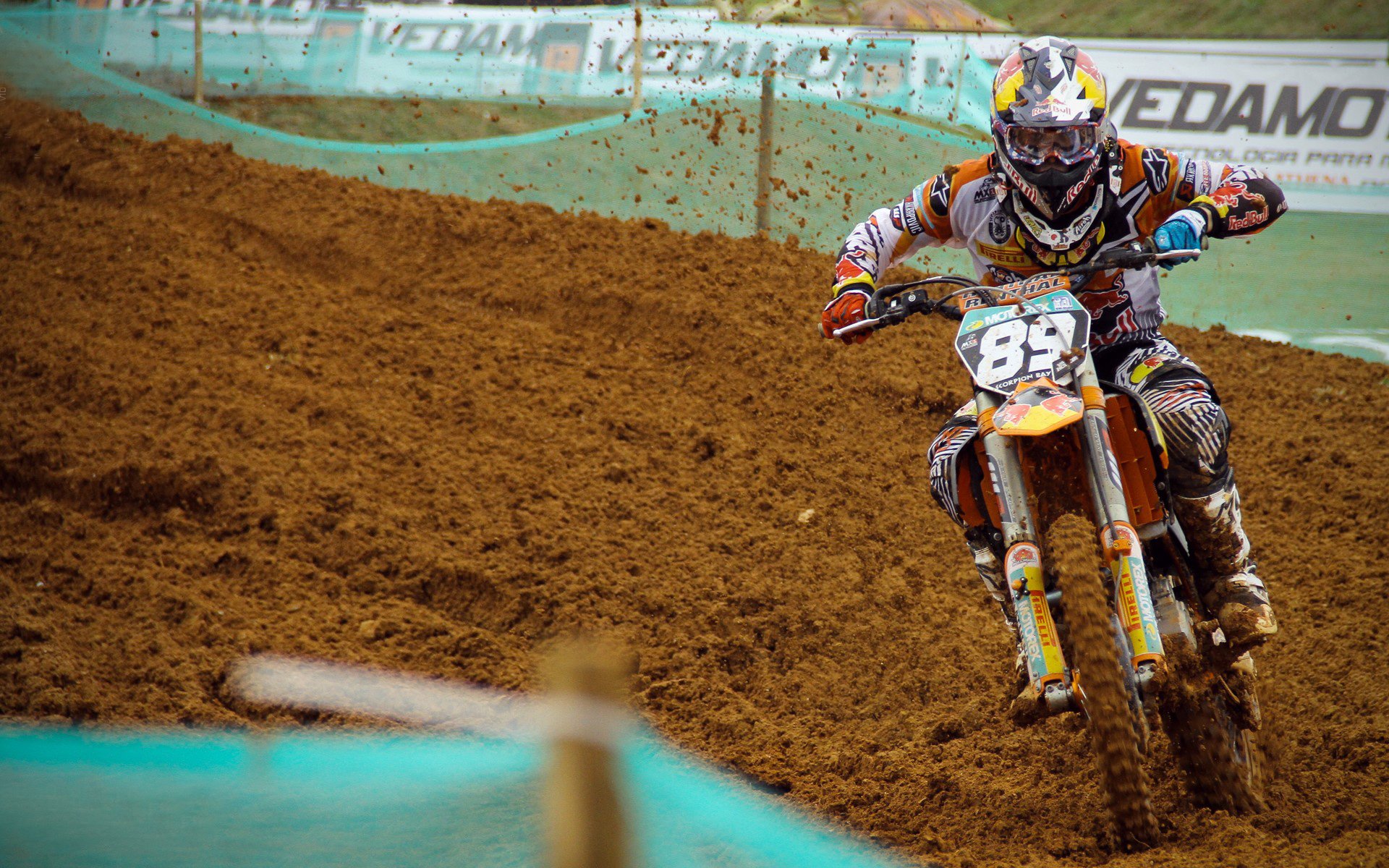 钢索上的舞者，贝恩用窒息防守将猛龙拖入泥潭