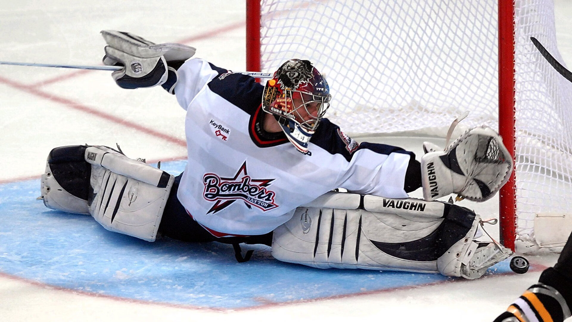 当上海的风穿过明尼苏达的森林,爱德华兹利刃出鞘的寒夜